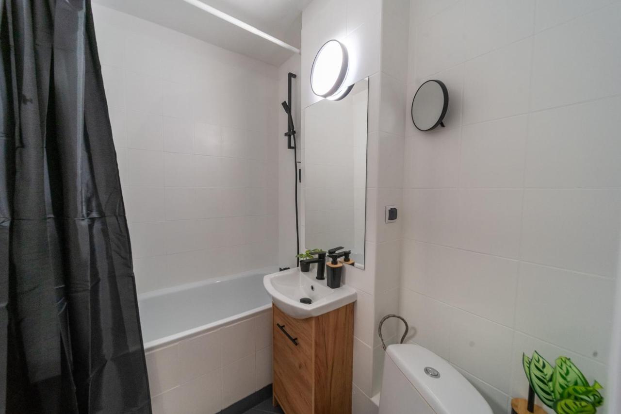 Metro Lux Home Apartment Warsaw Ngoại thất bức ảnh