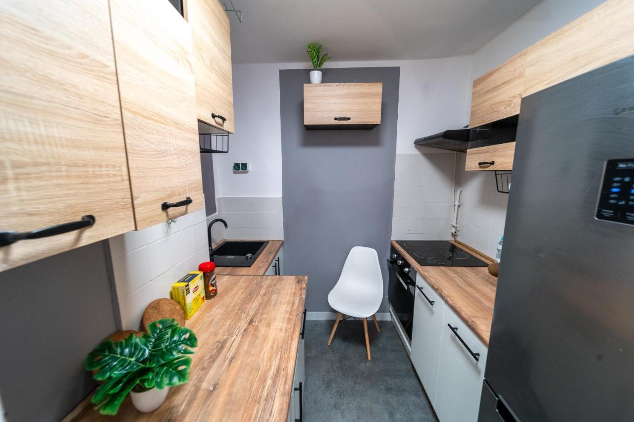 Metro Lux Home Apartment Warsaw Ngoại thất bức ảnh