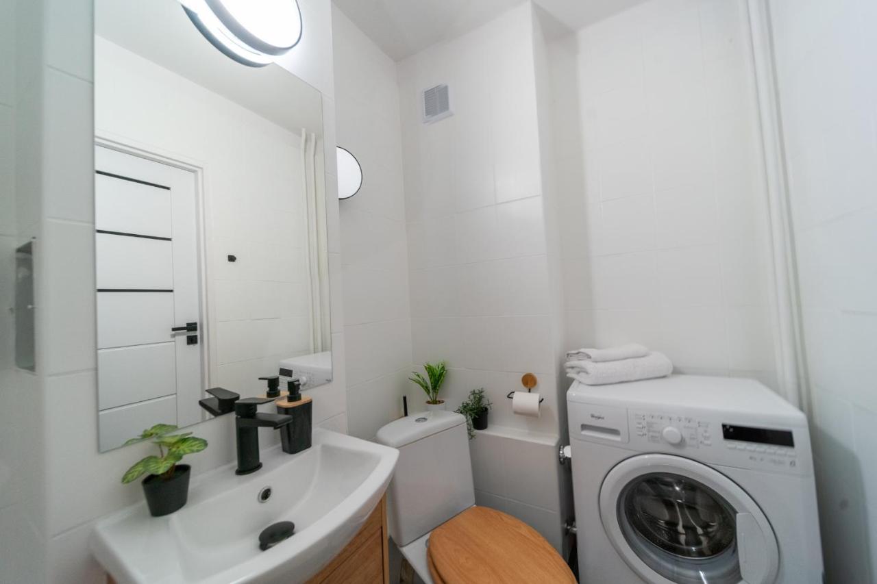 Metro Lux Home Apartment Warsaw Ngoại thất bức ảnh