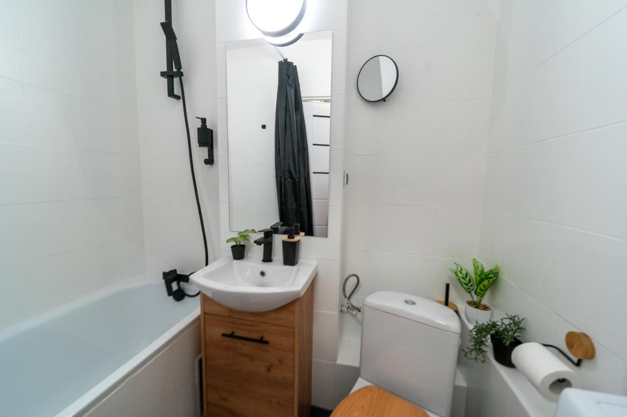 Metro Lux Home Apartment Warsaw Ngoại thất bức ảnh